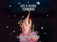 Duas mãos em aquarela erguem-se entre flores e pétalas flutuantes sob um céu noturno escuro.