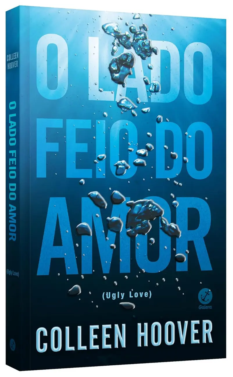 Páginas abertas do livro O lado feio do amor sendo lidas, com uma xícara de café ao fundo.