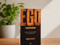 Capa mole do livro Ego Transformado, de Timothy Keller, com fundo branco.