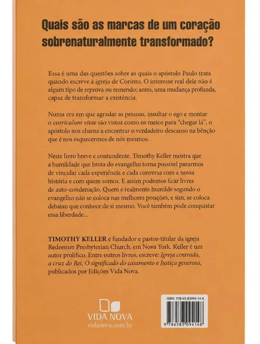 Detalhe da capa e lombada do livro Ego Transformado, capa mole branca.