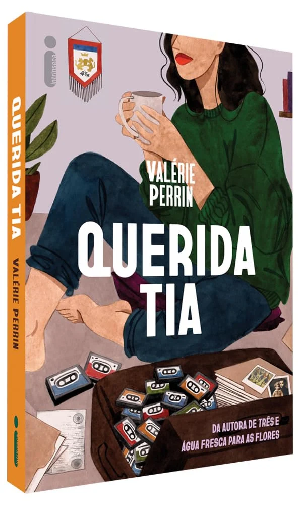 Imagem do livro Querida tia, de Valérie Perrin, mostrando a edição em capa comum da Intrínseca